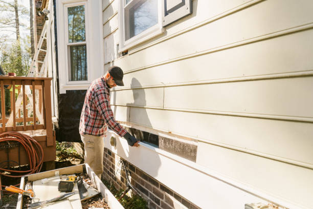 Top rated local Storm Damage Siding Repair specialists in Roanoke, IN